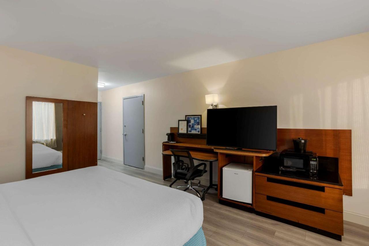 Comfort & Mt Laurel-philadelphia Hotel 3*