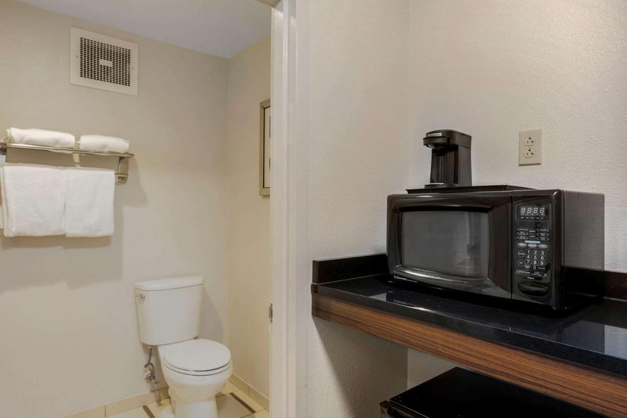 Hotel Comfort & Mt Laurel-philadelphia Mount Laurel